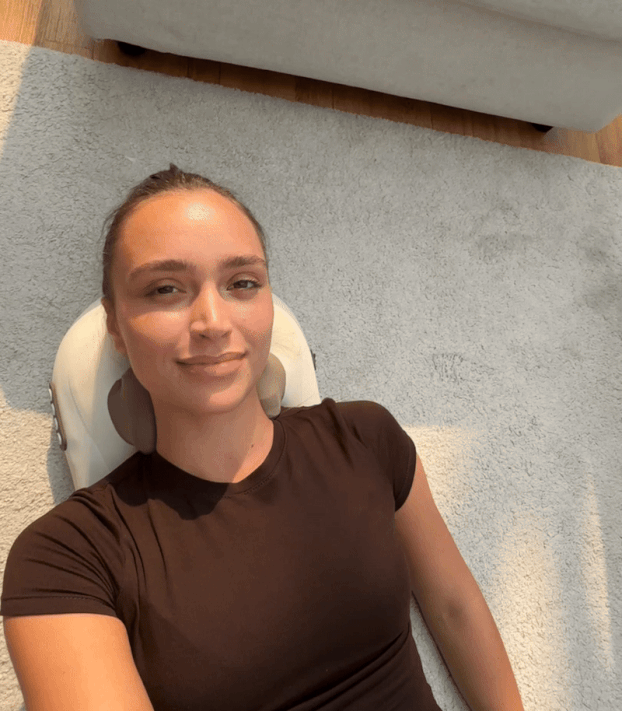 Neck & Shoulder Massager Pillow – Relaxing Heated Shiatsu for Daily Stress Relief